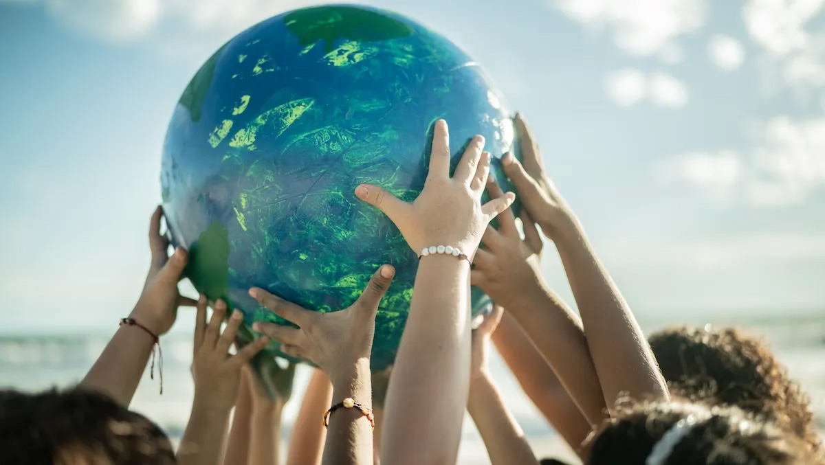 April 22 Is Earth Day | Please Pitch In! | The Zwahlens